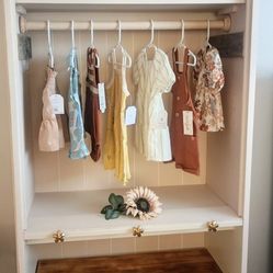 Girls Closet And Book Shelf. Cedar Chest For Mom🌼