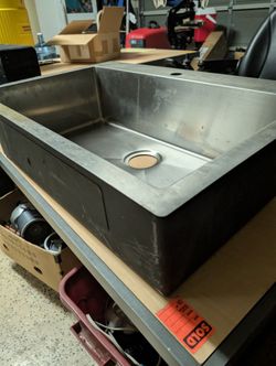 32" Stainless Steel Farmhouse Apron Front Kitchen Sink, Deep Single Bowl