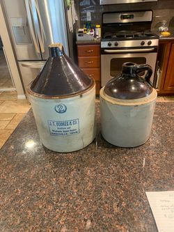 GREAT FIND 2 tone stone crook EMPTY. Whiskey jugs great decoration 2 gallon / 1 gallon