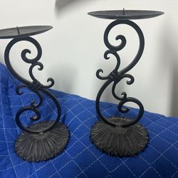 Set Of 2 Candle Holders 