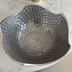 Large Accent Dish 