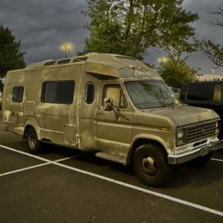 1981 Ford Brougham RV Motorhome 