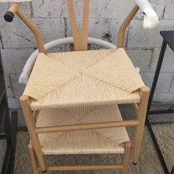 Metal Chairs With Woven Hemp