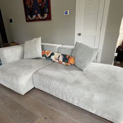 Green Sectional - Facing Right - 95 Inch