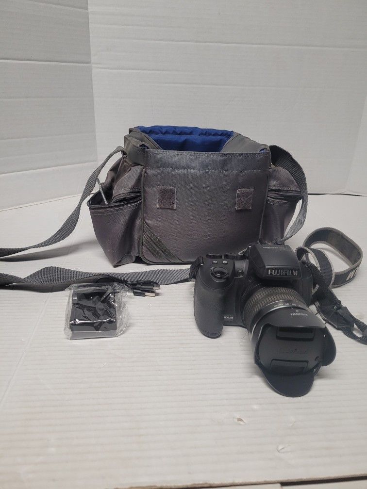 Fujifilm  Finepix Hs35exr  Camera