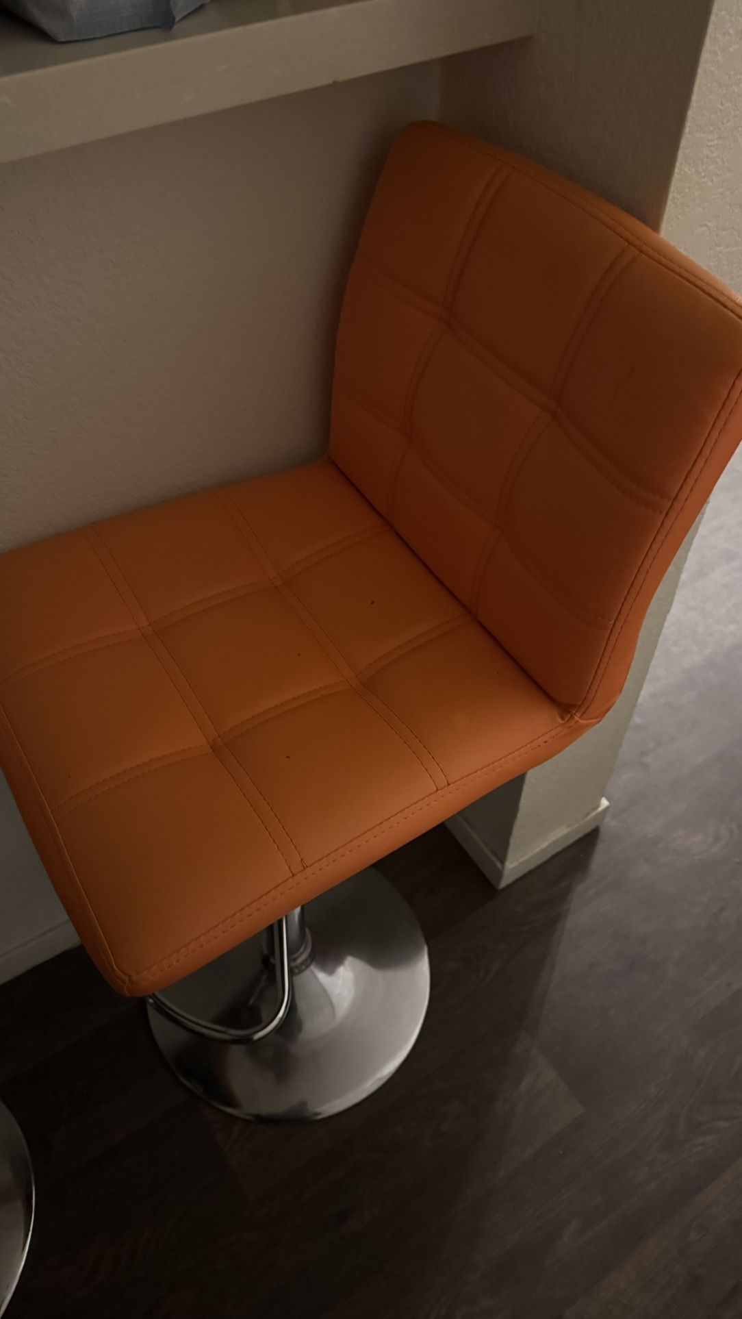 2 Bar Stools
