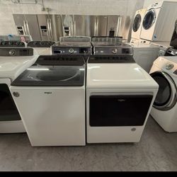 Whirlpool Washer And Dryer Set “27  ( Lavadora Y Secadora ) 