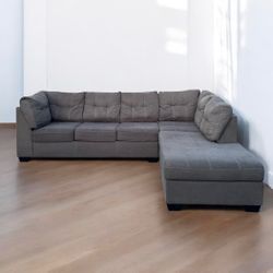 GREY SECTIONAL COUCH 