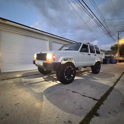 2000 Jeep Cherokee