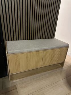 Shoes bench