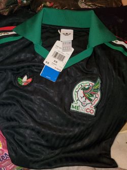 Adidas soccer jerseys youth Size small