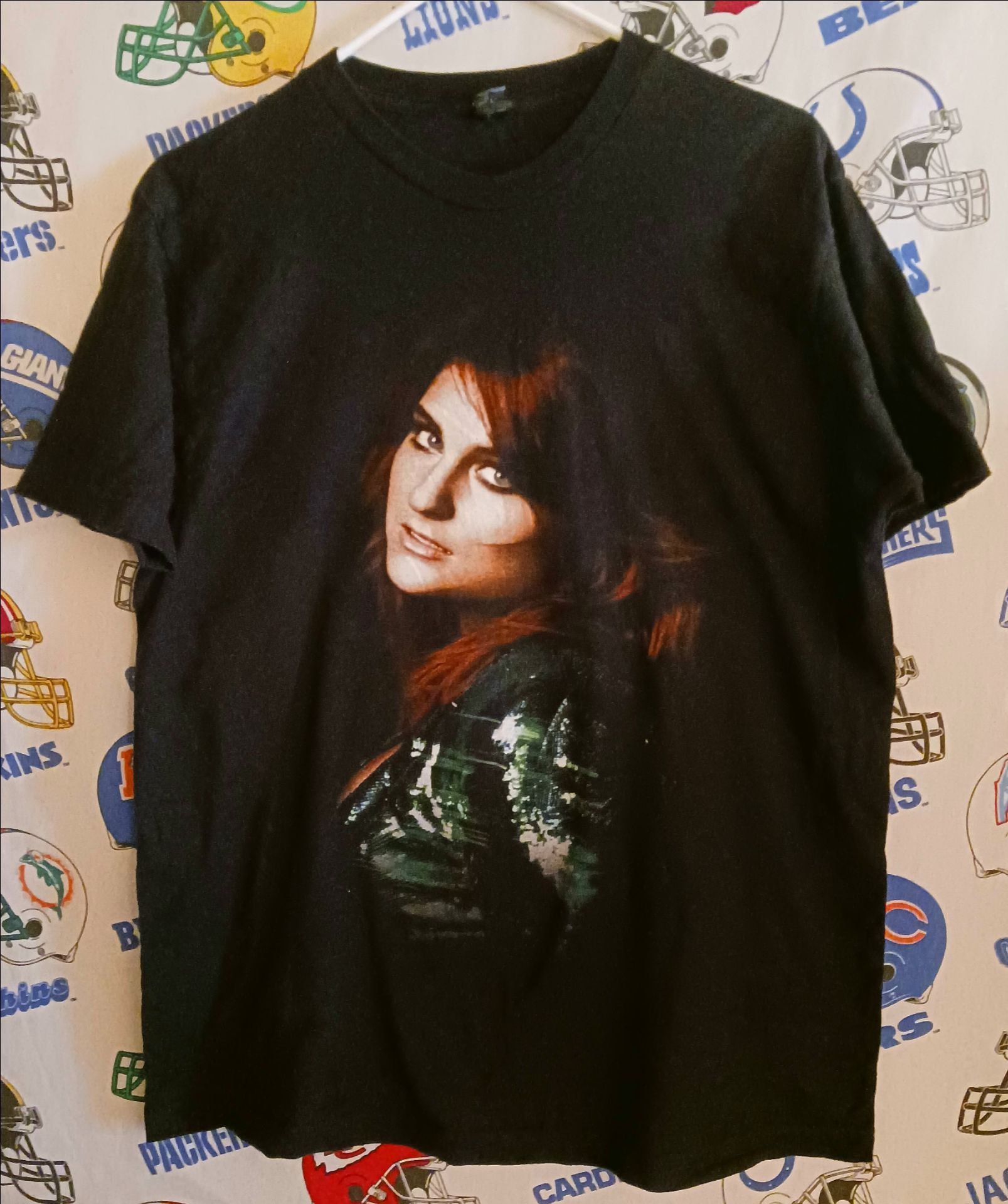 2016 Meghan Trainor Untouchable Tour Pop Music Doo Wap Singer Concert Graphic Tee Shirt