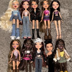 bratz dolls and extra accessories 
