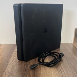 PS4 Slim . Play station 4