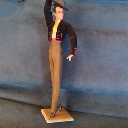 Vintage Marin Chiclana flamenco dancer doll, 7 inches tall