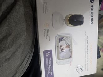Motorola 5.0"  wiFi video Baby monitor W/ Moody Light