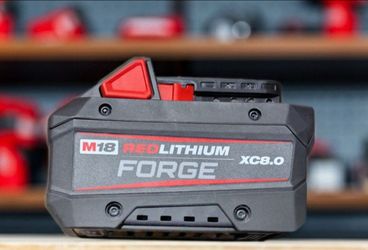 Milwaukee  FORGE 8 Ah M18 Battery                                          🔖Firm Price 🔖Precio firmé