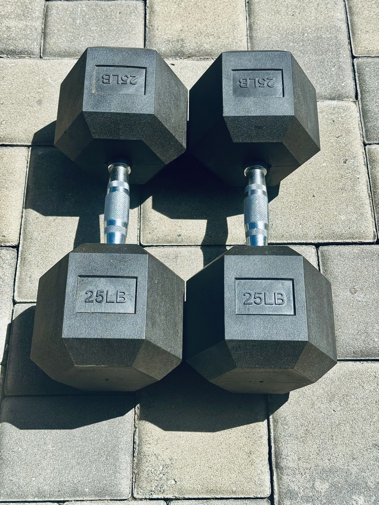 New Pair Of 25 Pound Rubber HEX Dumbbells