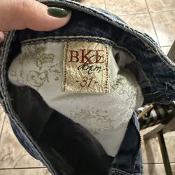 Womens BKE Shorts Size 31