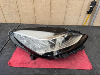 2017 2018 2019 2020 2021 2022 2023 TESLA MODEL 3 RIGHT SIDE HEADLIGHT OEM USED