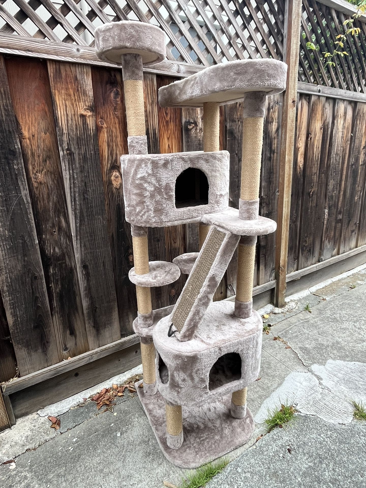 Cat Tree Tower - 6 Feet Tall