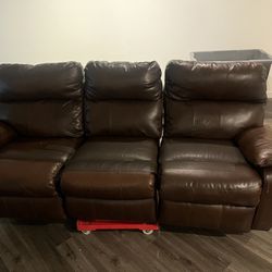 Leather Couch With 2 Recliners 