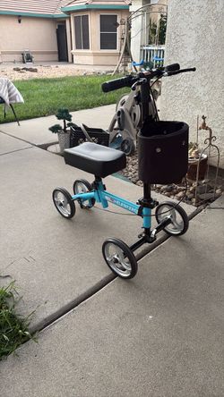 Knee scooter