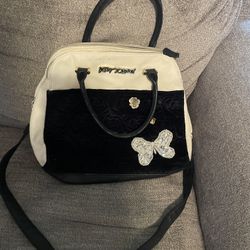 Betsey Johnson purse 