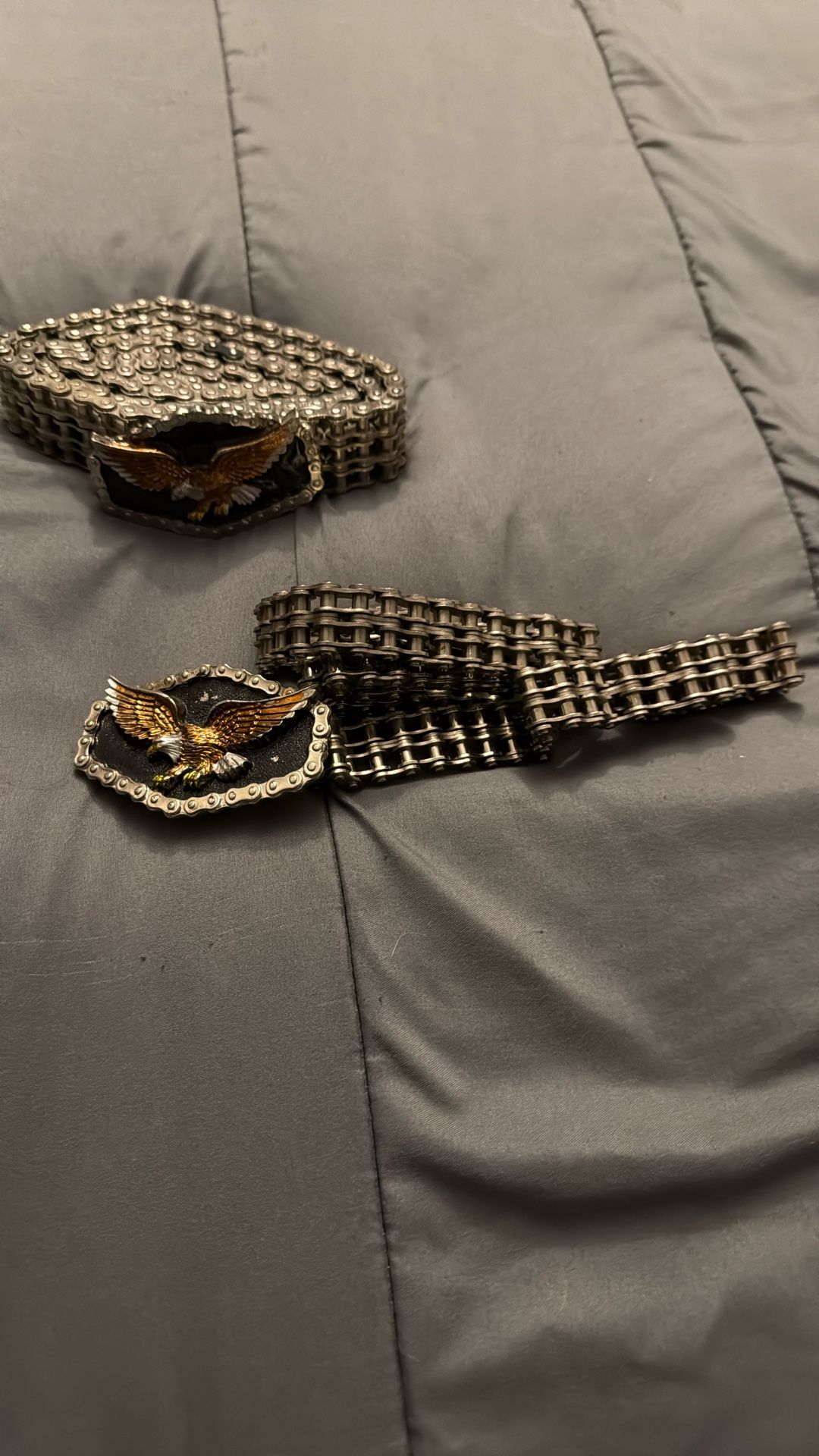 Chain belts with buckles