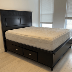 Bob's Furniture Queen Bed Frame – Good Condition, Black Wood - Brooklyn, NY