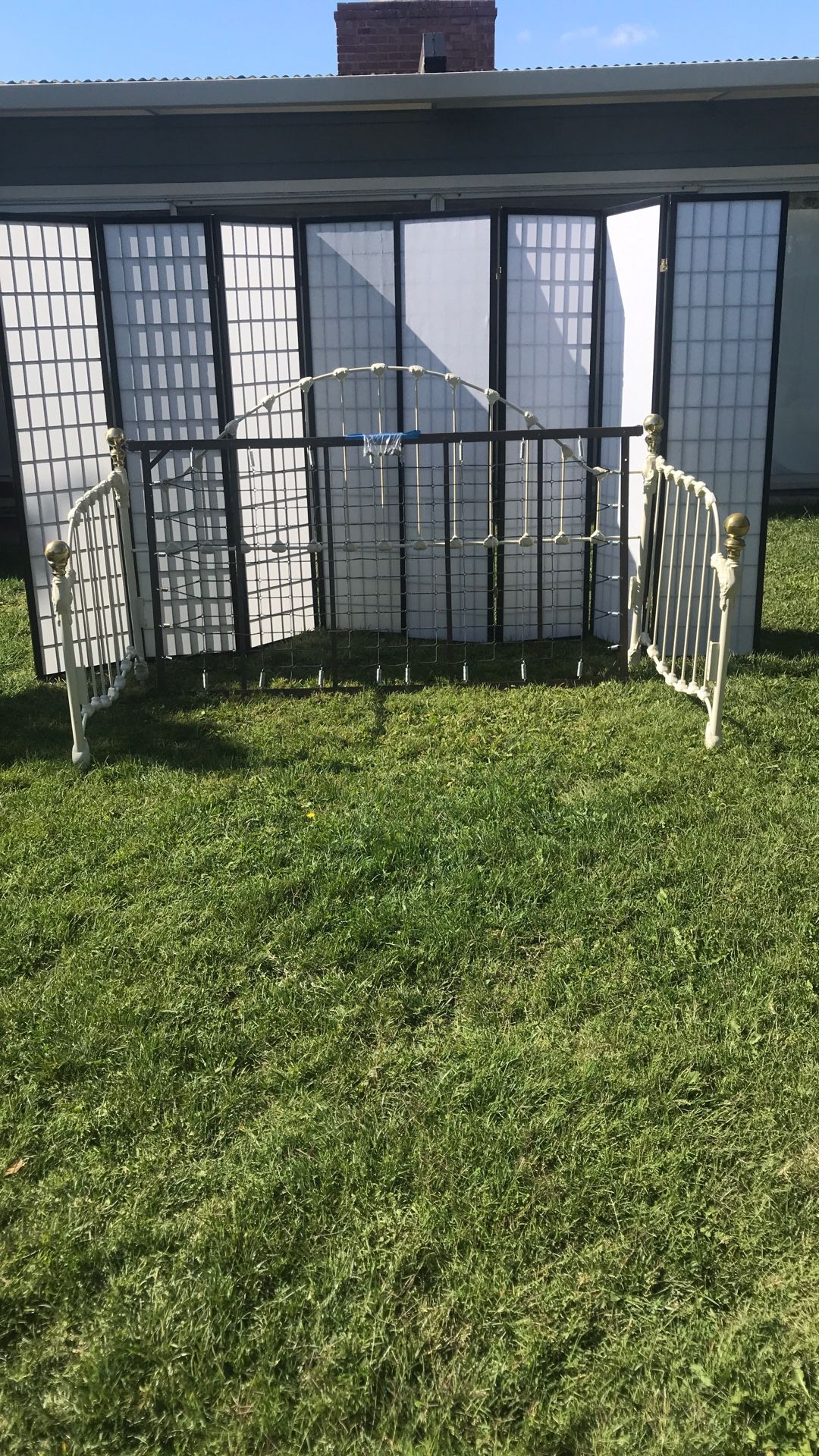 Vintage Look Twin Bed Day Bed Frame 