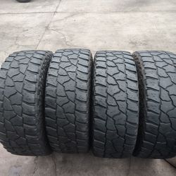 Set Of 4 Used Tires 285/70/R17 Mickey Thompson ‼️Free Instalation‼️