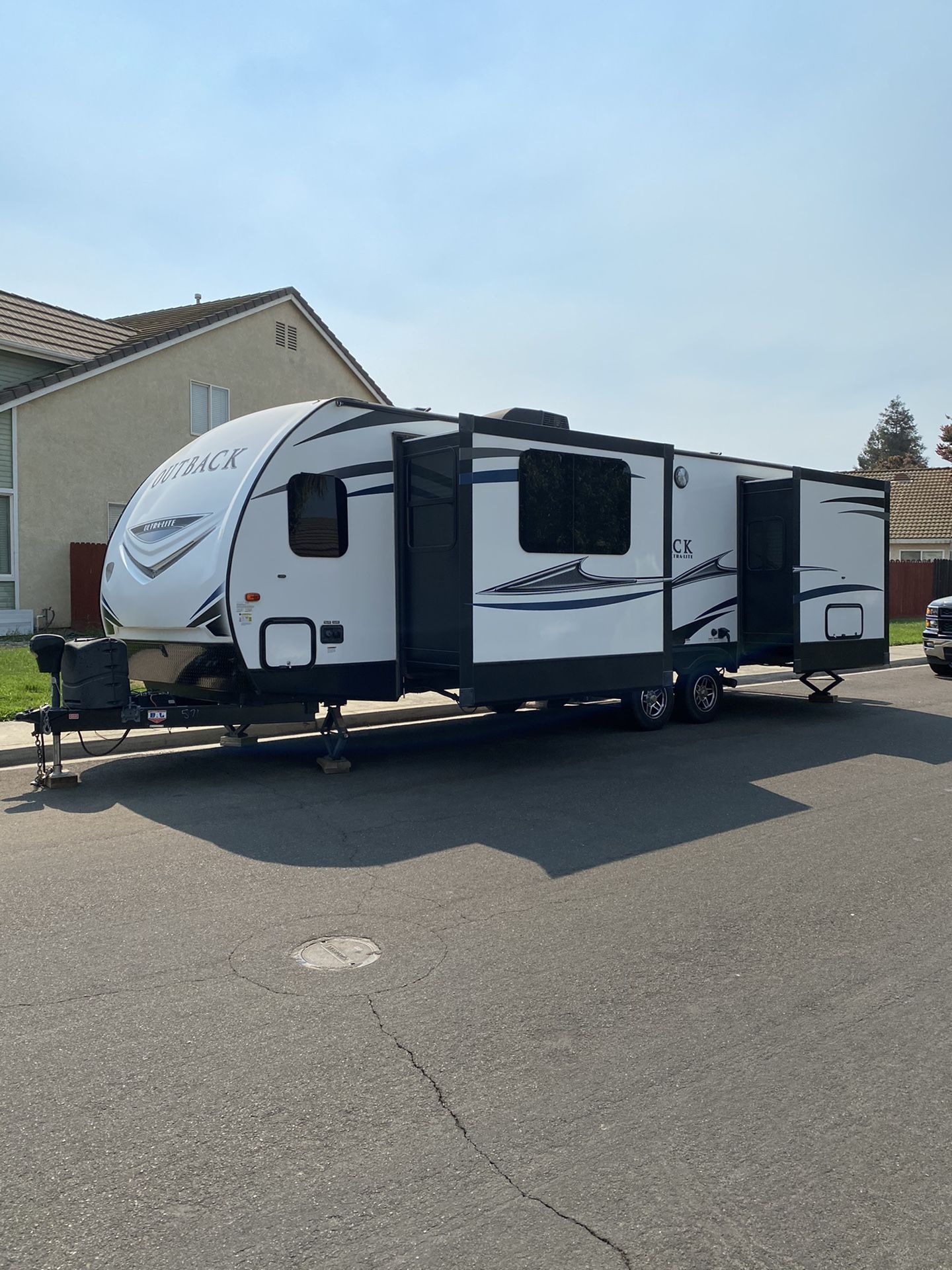 31 Ft Trailer 
