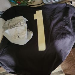 Vultures 1 Merch Sz 2