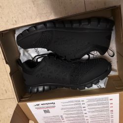 BRAND NEW REEBOK ATHLETIC WORK SHOES 