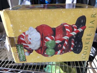 Santa clause cookie jar (new)