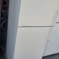 Perfect Size Refrigerator, 🙂 
