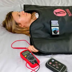 Portable infrared sauna blanket