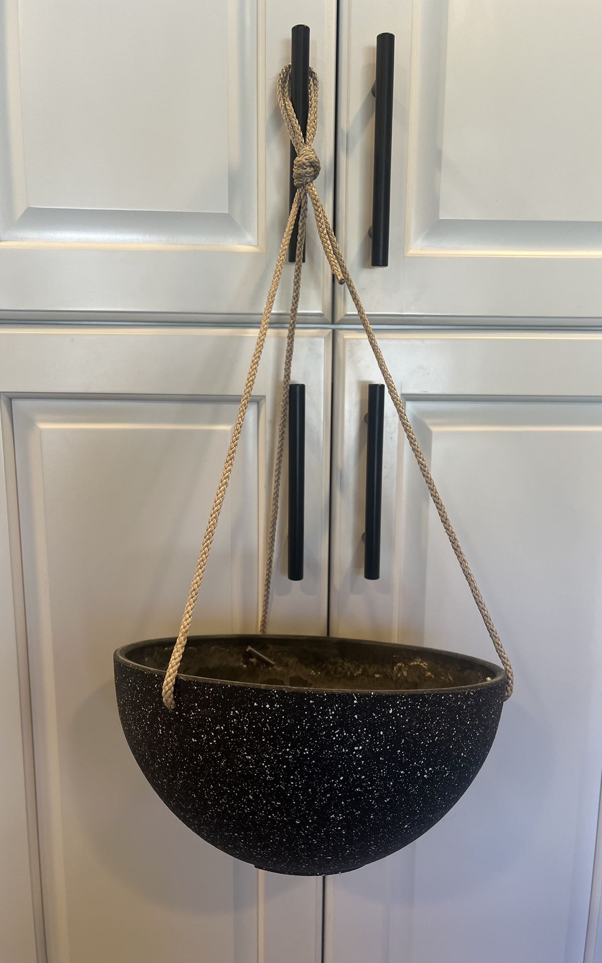 Gray Hanging Plant Pot