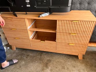 Dresser - as is