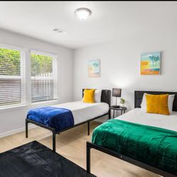 ✨ 2 Twin XL Beds + Mattresses