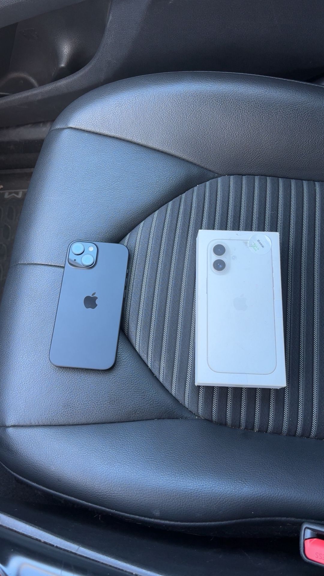 iPhone 15 Unlocked For Any Carrier - LIKE NEW