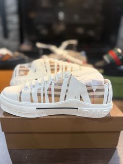 Burberry shoes