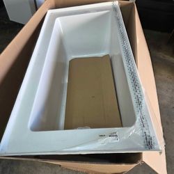 Alcove drop in soaking bathtub