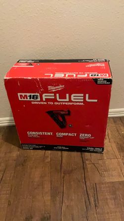 Milwaukee M18 15 Gauge Finish Nailer