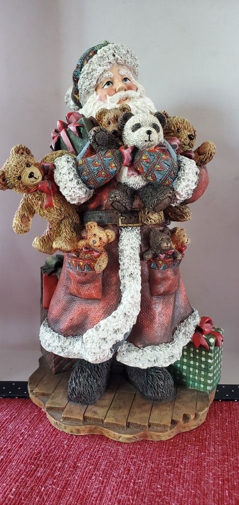 Classic Santa collectibles, Bountiful bears Santa
