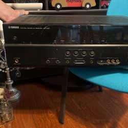 Yamaha Natural Sound AV Receiver RX-v367