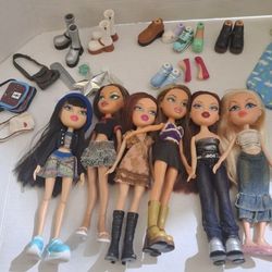 Bratz Doll Clothes and Accessories 