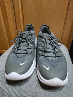 Nike Air Max Axis Shoes