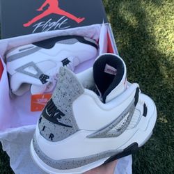 Air Jordan 4 Cement